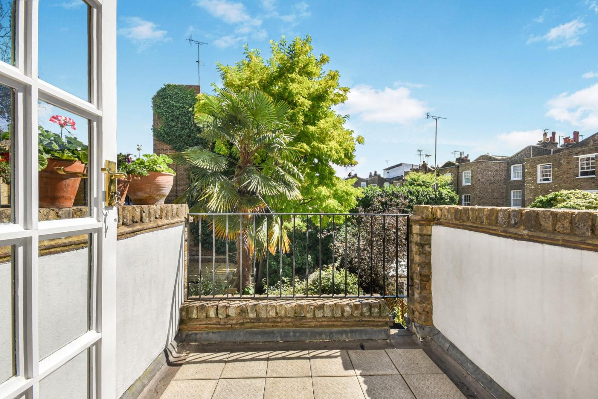 Lovely Large 1 Bed Renovated Flat W Balcony & 600Mb Wifi London Bagian luar foto